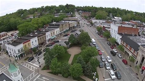 Chagrin Falls Shopping Plaza Shopping & Specialty Retail