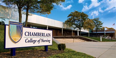 Chamberlain college. Chamberlain College of Nursing is accredited by The Higher Learning Commission (HLC) and is a member of the North Central Association of Colleges and Schools (ncahlc.org). HLC is one of the eight regional agencies that accredit U.S. colleges and universities at the institutional level. The Bachelor of Science in Nursing degree … 