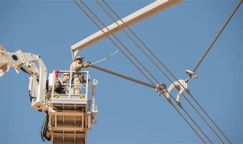 Sep 13, 2019 · The utility company was investigating the cause of the outage, which impacted the area of Chandler bordered by the Loop 101 Price Freeway on the west, Hartford Street on the east, Warner Road on .... 