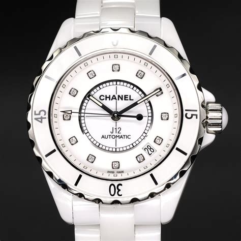 Chanel j12 watch. Discover the latest timepieces designed by the CHANEL Watch Creation Studio. Discover the latest timepieces designed by the CHANEL Watch Creation Studio. Main content; Main navigation; Enable high contrast ... J12 WATCH CALIBER 12.1, 38 MM - Ref. H5697. J12 WATCH CALIBER 12.1, 38 MM. Black highly resistant … 