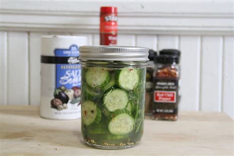 Channel Your Inner Portlandia With These DIY Mason Jar Pickles