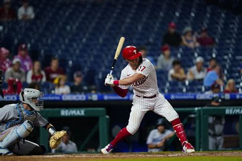 The Phillies appeared to have the Astros on the brink. They had all the momentum after a seismic Citizens Bank Park crowd watched Philadelphia dismantle Houston 7-0 in Game 3 of the World Series.. 