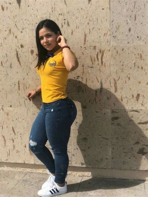 Chaparrita nalgona