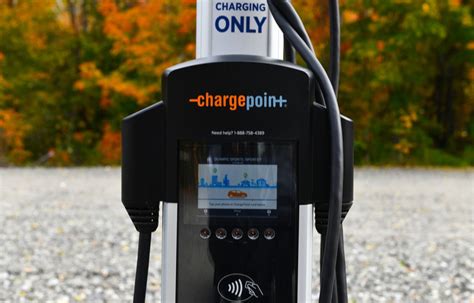 Dec 8, 2021 · Electric vehicle (EV) charging network leader ChargePoint Holdings ( CHPT -7.55%) reported its quarterly results last night, and the market is reacting negatively today. Shares dropped 10% in ... . 