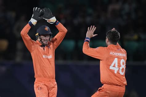 Charged-up Netherlands decides to bat against struggling Sri Lanka at the Cricket World Cup