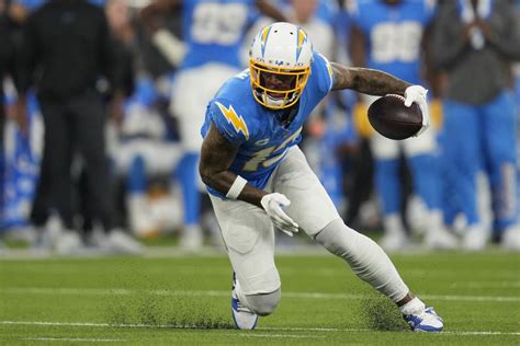 Chargers WR Keenan Allen, “one of the greats,” closes in on 10,000 yards receiving