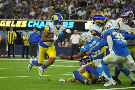 Chargers vs rams. 3. Establish a Ground Attack – The Rams barely give up an inch on the ground as the 74.5 yards per game they are allowing is the fifth-lowest mark in the NFL. However, they are allowing 3.9 yards per carry. Basically, the Rams have rushed out to such early leads that teams have been forced to abandon the ground game and attack … 