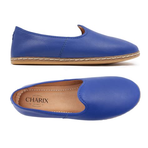 Charix shoes. Charix shoes feel exceptionally comfortable for long hours of working, walking, or traveling. Wear them with style and ease from day or night, from meetings or drinks, from city to seaside. Memory-foam insoles Natural leather inside and out Contoured heel for perfect fit Proprietary, non-skid rubber sole Ergonomic Inst 