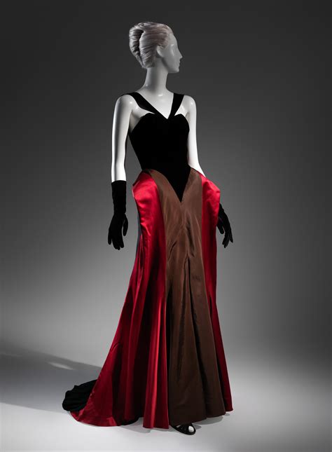 Charles James Video Chifeng