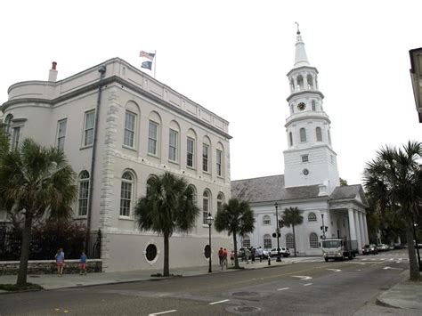Charleston, South Carolina, elects its first Republican mayor since Reconstruction Era