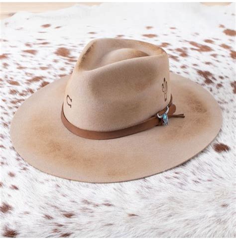 Charlie 1 Horse Sand Lakota Hat - Rod