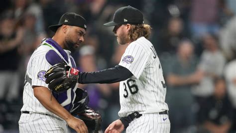 Charlie Blackmon doubles in 4-run 5th, Rockies beat Marlins 5-4