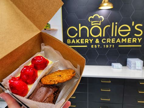 Charlies bakery. February 3, 2022. Jennie Hess. (ROBERTO GONZALEZ) Longtime Charlie’s Bakery owner Gary Hawks celebrated 50 years of his family’s popular sweets shop in October—then promptly retired. Orlando entrepreneur Tricia Hage had a dream to sell her homemade ice cream. With the stars perfectly aligned, Hage bought the bakery and … 