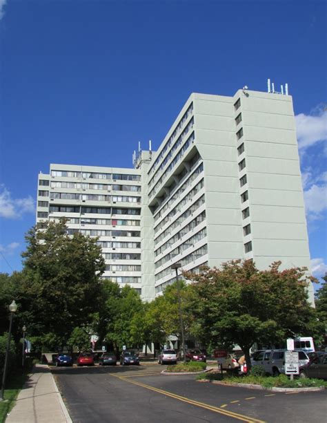 Charlotte Harbortown Highrise Apartments - Rochester, New York