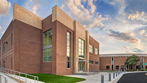 Charlotte meck schools. View Charlotte-Mecklenburg Schools rankings for 2024 and compare to top districts in North Carolina. 
