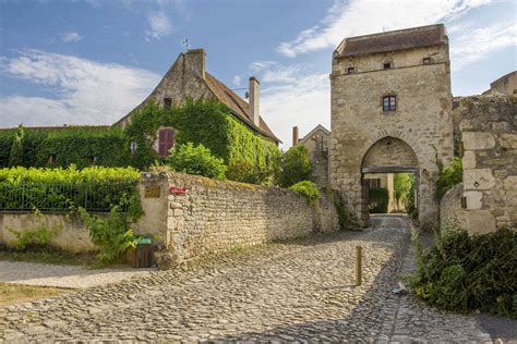 Charroux à Charroux