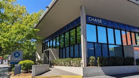 Chase Bank Branch in Northgate 520 NE Northgate Way