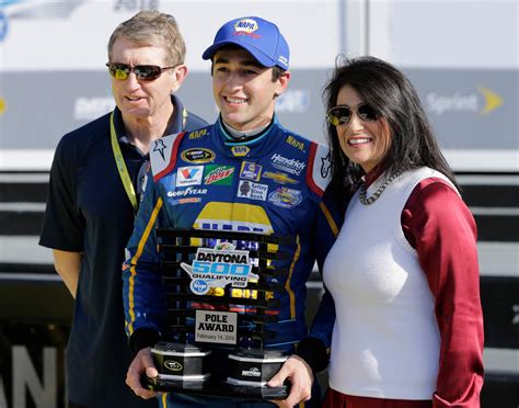 Chase Elliott 2024: dating, net worth, tattoos, smoking