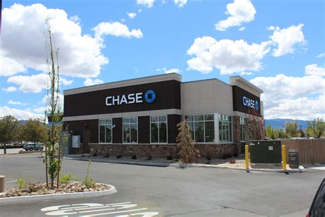 Chase bank reno. 18 thg 10, 2019 ... STILLWATER, Okla. (KFOR) – Residents in Stillwater now have another banking option close to their home. Chase is celebrating its first ... 