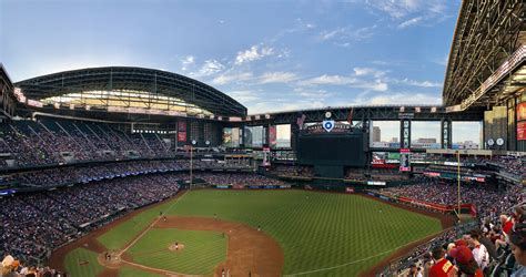 Chase field arizona. Arizona Republic. 0:00. 0:23. With Arizona's cooler late October weather, the roof at Chase Field in Phoenix will be open Tuesday for Game 4 of the 2023 World Series as the Diamondbacks play host ... 
