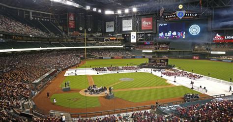 Chase field phoenix. Three NLCS playoff games will be played at Chase Field in downtown Phoenix. If games 6 and 7 are needed, the teams will head back to Philadelphia. If you're … 