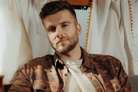 Chase wright. Chase Wright, a singer-songwriter, announces his 10-song album Intertwined, featuring tracks about love and relationships, and a free headlining tour at Tin Roof venues. The album will be released on Nov. 5 … 
