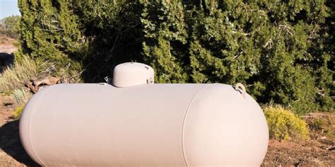 Chattanooga propane. Propane tanks come in a variety of sizes, ranging from 20-gallon to a 250-gallon tank or larger. There are a number of things to consider when choosing the propane tank size you ne... 