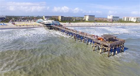 Cocoa Beach: Melbourne Beach: Average cost of a 7-day Trip 💵: $3671 (For couples) $3080 (For couples) Known for 👍: The surfing capital of the US, Surf breaks, Cocoa beach Pier, White sandy beaches, Surf museum, Kennedy Space Center: Beaches, Fishing, Snorkeling, Ryckman Park, Melbourne Beach Pier: Beaches 🏖