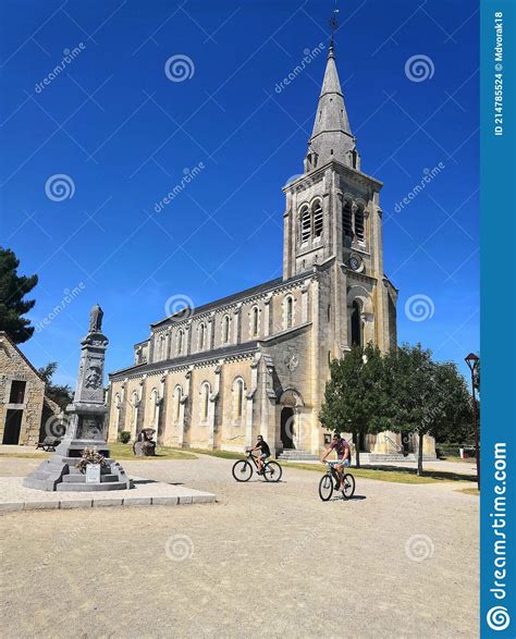 Cheap Car Hire in Tournon-Saint-Martin Church, FRA - Expedia