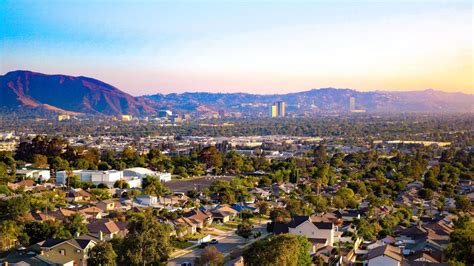 Cheap Flights from Sacramento to Burbank from $49 (SMF