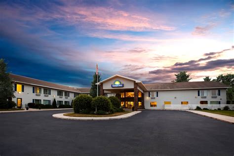 Cheap Hotels in Cadillac, MI from $55 - Expedia