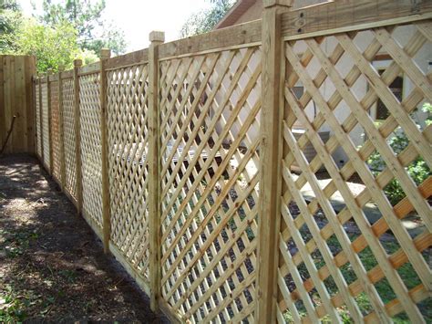 Cheap diy lattice fence. A lattice fence is most typically defined as a fence consisting of strips of wood, metal, or vinyl crossed and fastened together with square or diamond shaped spaces left in between. This type of fence is truly a classic and timeless design. There are a lot of different options as to how to design and construct a lattice. 