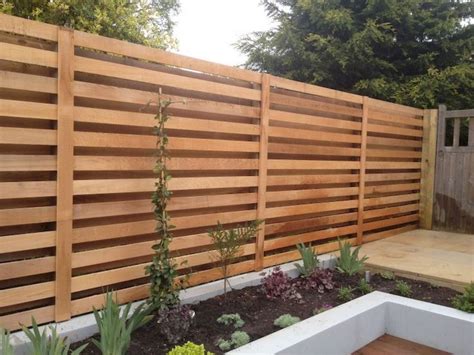 Cheap fence. Jun 17, 2021 · An even less expensive approach for cheap fence ideas is to use old pallets. These can often be bought at a very affordable price, or are sometimes going for free – check online marketplaces, reclamation yards, and large local stores. 