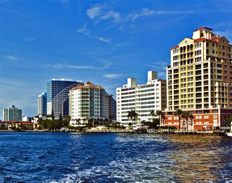 Cheap flights to ft lauderdale. The cheapest month for flights from Columbus Airport to Fort Lauderdale is October, where tickets cost $139 on average. On the other hand, the most expensive months are March and December, where the average cost of tickets is $320 and $296 respectively. 