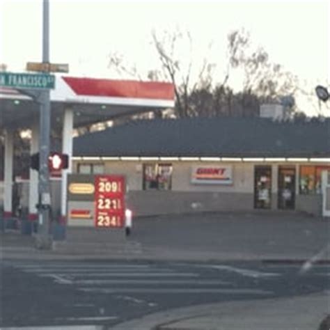 Cheap gas flagstaff. Flagstaff, AZ 1 (928) 526-6116 Station Prices Show Cash Prices Regular Midgrade Premium Diesel $4.17 karambirsk 1 day ago - - - - - - $4.89 karambirsk 1 day ago Log In to Report … 