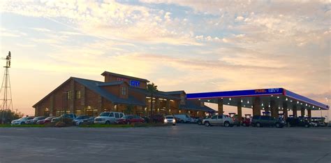 Chevron in Mesquite, TX. Carries Regular, Midgr