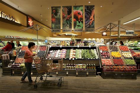 Cheap grocery stores. Grocery shopping is one of those necessities every adult has to do. While it may not be the most enjoyable part of your day, we all run out of food eventually. Grocery stores are f... 