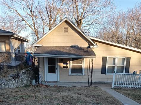 Looking for 2-Bedroom Houses For Rent in Kansas City, KS? Try Rentals.com to compare amenities, photos, & prices to find Houses that match your needs.. 
