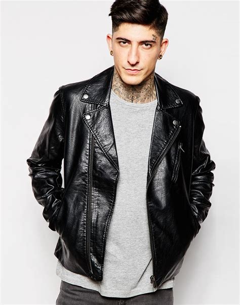 Cheap leather jackets. Men's Stand Collar Leather Jacket Motorcycle Lightweight Faux Leather Outwear. 4.4 out of 5 stars 5,761. $49.99 $ 49. 99. FREE delivery Thu, Mar 21 . Or fastest delivery Tue, Mar 19 +1. FLAVOR. Men Brown Leather Motorcycle Jacket with Removable Hood. 4.5 out of 5 stars 6,794. $159.99 $ 159. 99. 