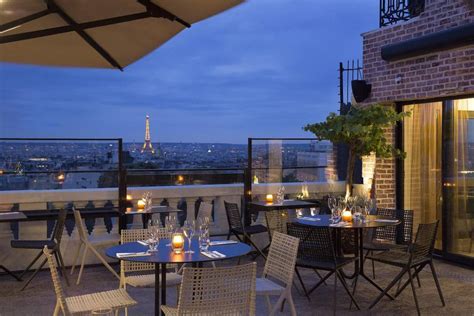 Cheap places to stay in paris. Jan 27, 2022 · 7. Mama Shelter Paris West. Mama Shelter’s second outpost in Paris is in the 15th arrondissement, near the Paris Expo Porte de Versailles and Parc André Citroën. The guest rooms, decorated in the … 