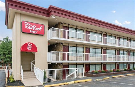 Search for cheap and discount Red Roof Inns hotel rooms in Ca