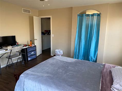 Cheap rooms for rent for couples near me. Torrance , CA. Unfurnished room in a house. Updated. $950 inc. The room is an 12x10 with its own closet. There are 3 bedrooms total and 2 bathrooms. One room has its own bathroom and the other one will be shared between the other 2 roommates. You are allowed to use the Kitchen, Washer and Drier. 