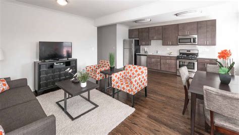 Cheap three bedroom apartments. Reserve at Canyon Creek. 12235 Vance Jackson Rd, San Antonio, TX 78230. Videos. Virtual Tour. $2,099 - 2,599. 3 Beds. Specials. Dog & Cat Friendly Fitness Center Pool In Unit Washer & Dryer Stainless Steel Appliances Gated. (210) 384-2449. 