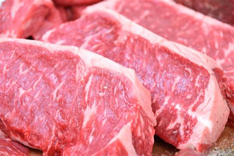 Cheapest cut of steak. Rib-eye steak. Filet mignon. New York strip steak. Porterhouse steak. Flat iron steak. Show 3 more items. However, if you’re the type of guy who says, “The bloodier, the better!” then stick ... 