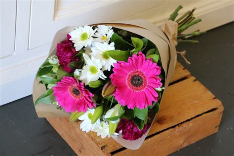 Cheapest flowers. Since 2010. With over a decade of experience in flower design and online flower delivery, over a million customers have trusted us to send a Farmgirl Flowers bouquet, plant, or vase arrangement to loved ones when they need it most. 