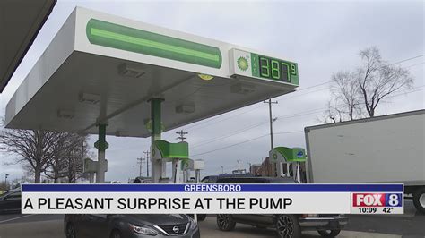 While much of the U.S. is seeing a rise in average gas prices, North Carolina is experiencing the opposite.. 