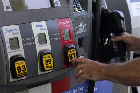 Oil prices cause gas in Springfield hit to $3.31. The national average has risen daily since March 29. Jim Kinney. Gas in Springfield area up 2 cents as OPEC tightens production.. 
