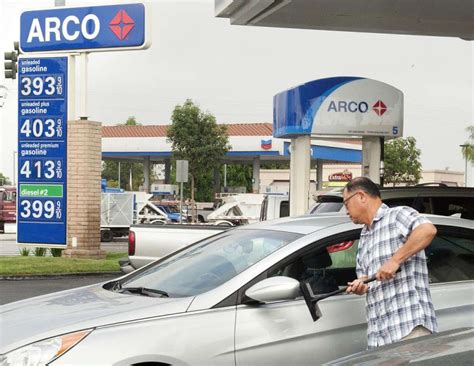 Feb 17, 2022 · Gas prices in California on Thursday again reach