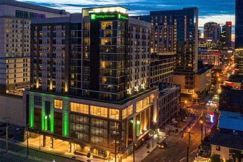 Cheapest hotels in downtown nashville. Comfort Inn Downtown Nashville - Music City Center. 1501 Demonbreun St, Nashville, TN. Free Cancellation. Reserve now, pay when you stay. 0.79 mi from Downtown Nashville. $124. per night. Mar 10 - Mar 11. This hotel features a … 