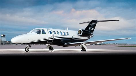 Cheapest private plane. Oct 27, 2022 · All the Ways to Fly Private, Starting at $100 Per Flight. A primer on the companies, price points, and services available for flying private and semi-private. By Debra Kamin. October 27,... 